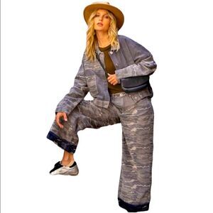 POL camouflage corduroy pants